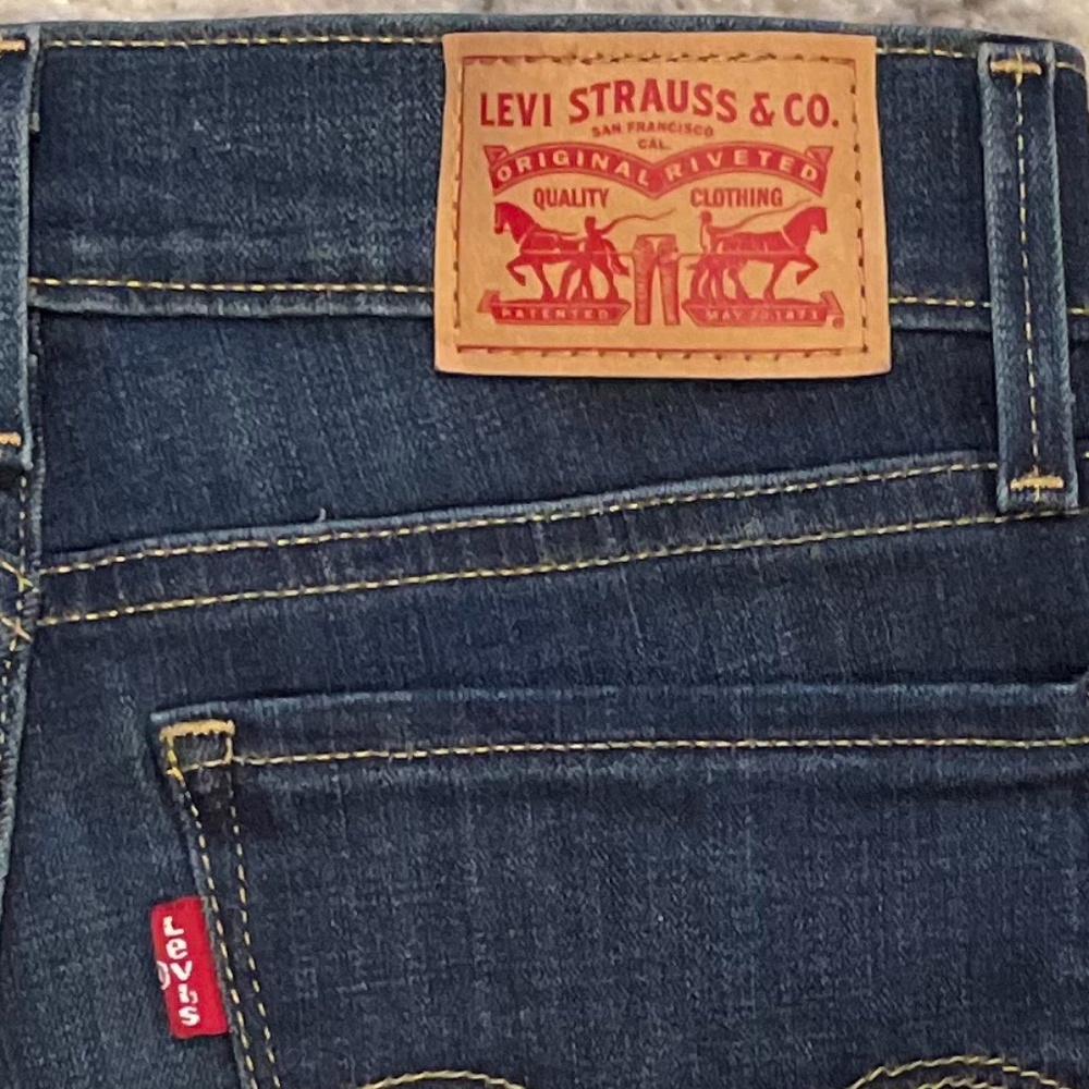 Levi's 710 Super Skinny Dark Wash - Size 25 - Picture 7 of 10